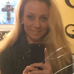 Meet your Posher, Lindsey